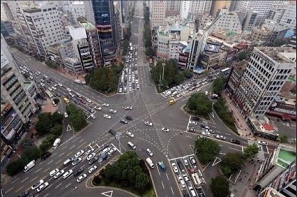 여기서 운전하면 세상 어디도 할 수 있다